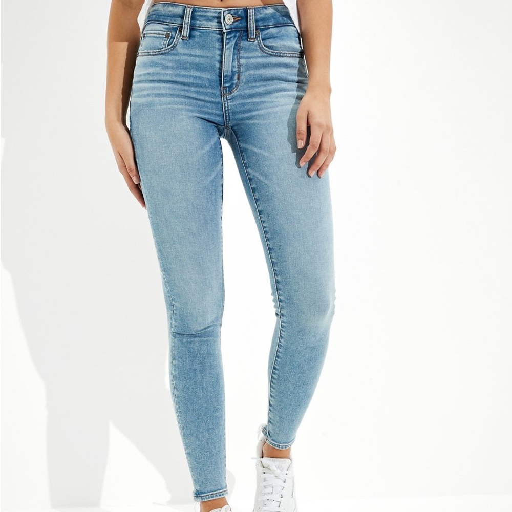 American Eagle AE High Rise Jegging in Blue Daylight - Size 4 Short